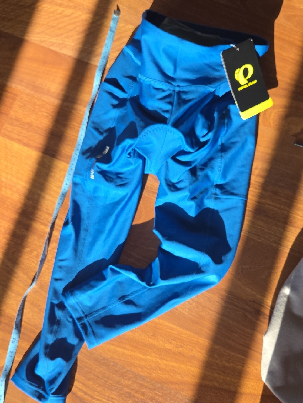 NWT Pearl Izumi Womens Blue Cycling Capris